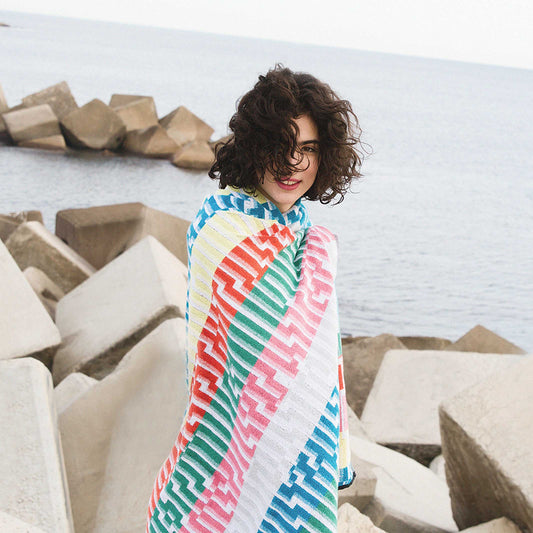 MINI WHITE WAVES - Beach Towel - Bitmap Collection - 180x100 cm | Cristian Zuzunaga