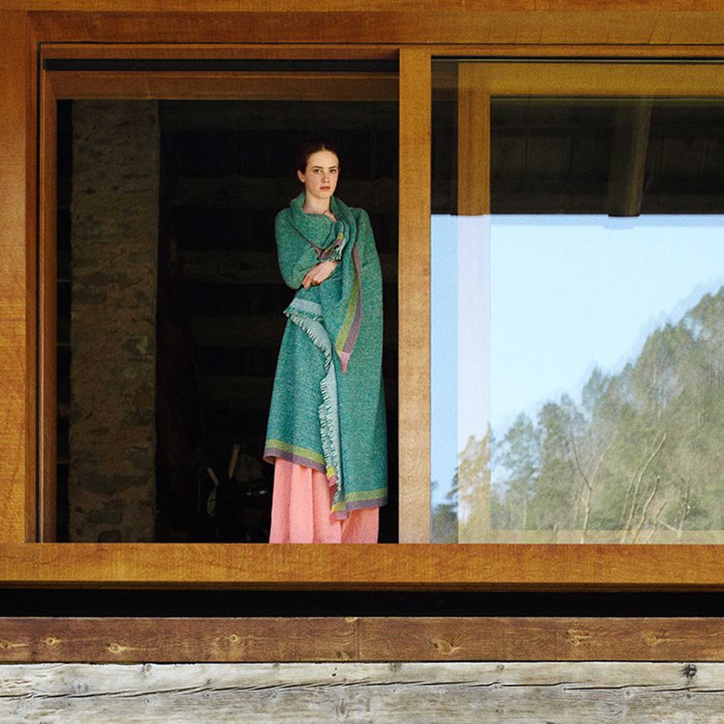 INTEGRATE THROW INTUITION | Green THROW BLANKET | 180x140 cm | 100% Merino Wool | Cristian Zuzunaga