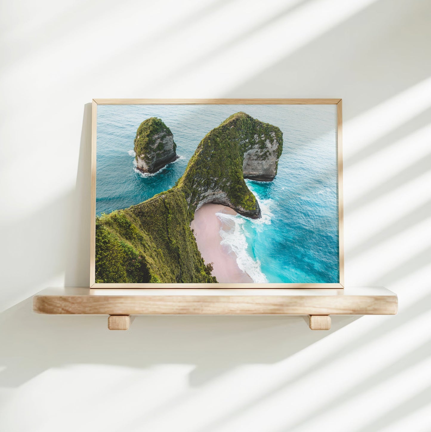 Kelingking Beach, Nusa Penida, Bali, Indonesia