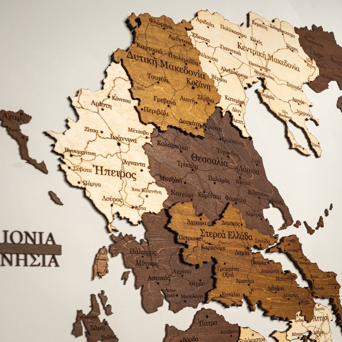 Rustic Wood Map of Greece – Artistic Wall Art for Travelers & Collectors”