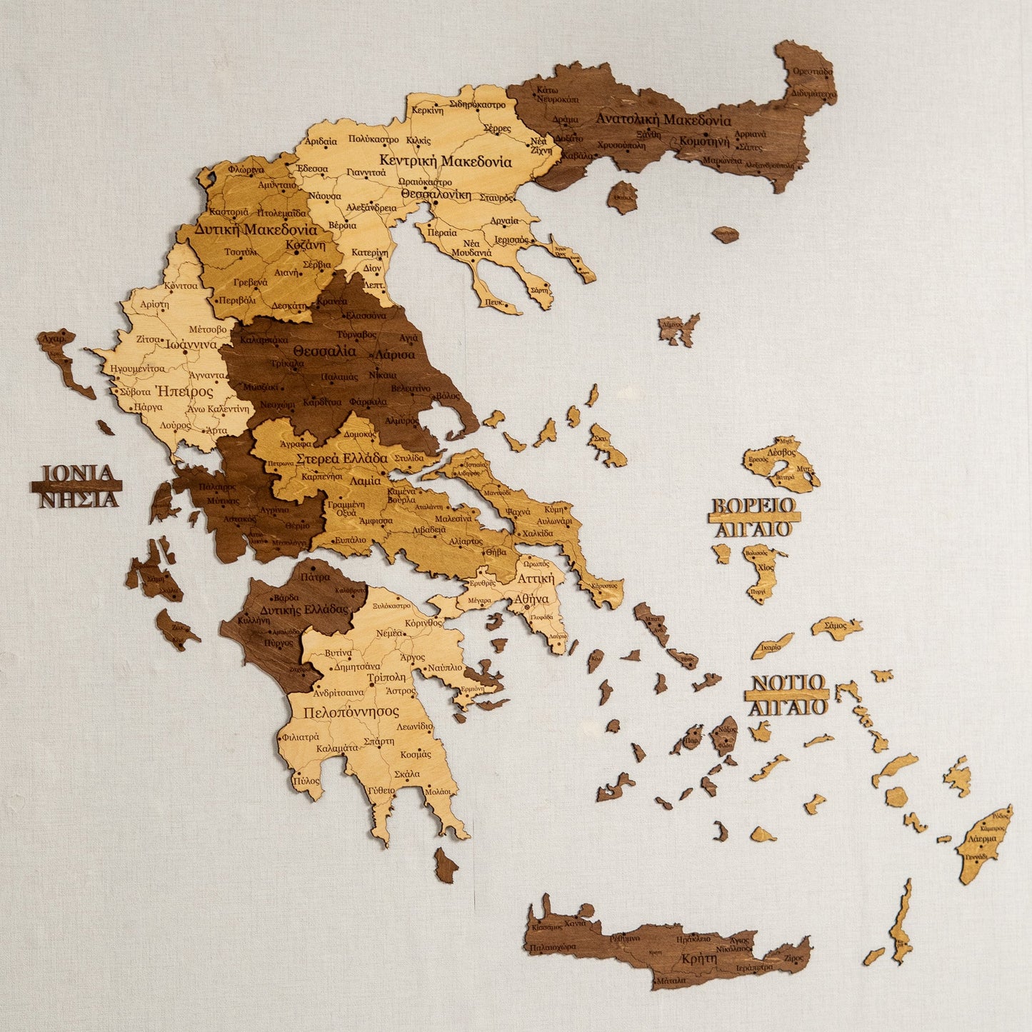 Rustic Wood Map of Greece – Artistic Wall Art for Travelers & Collectors”