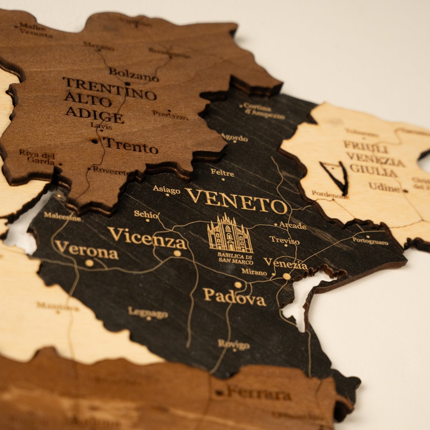 Rustic Wood Map of Italy – Artistic Wall Art for Modern Interiors