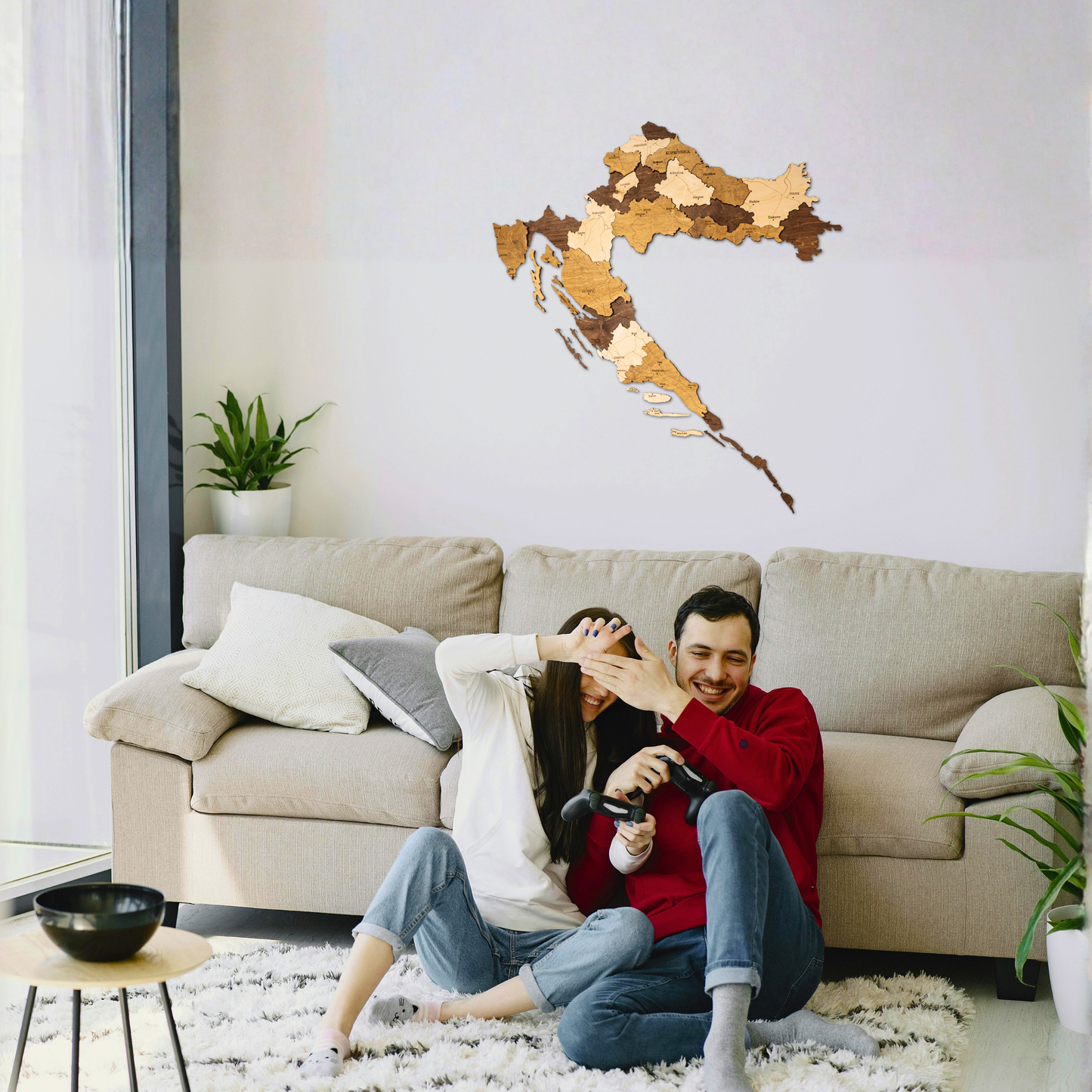 Rustic Wood Map of Croatia – Artistic Wall Art for Modern Interiors