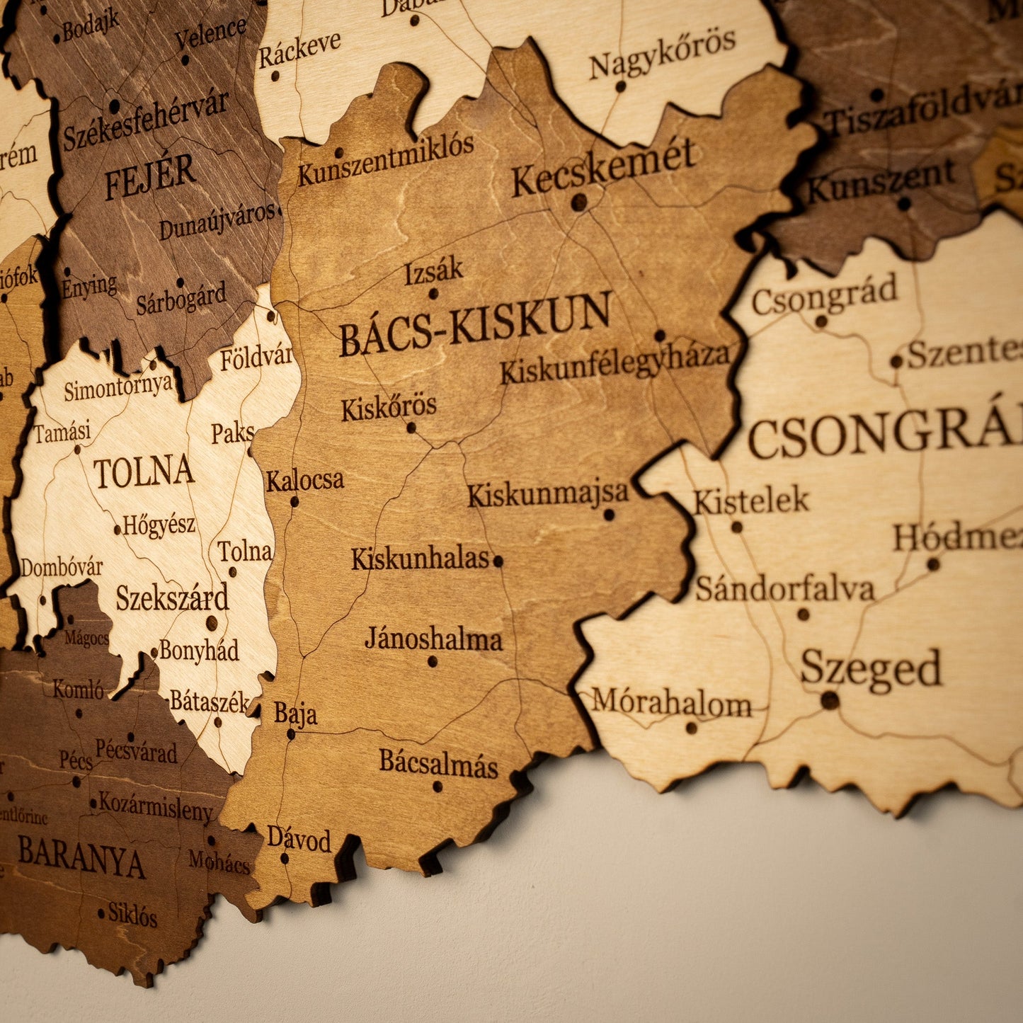 Wooden Map of Hungary – Detailed Regions & Cities