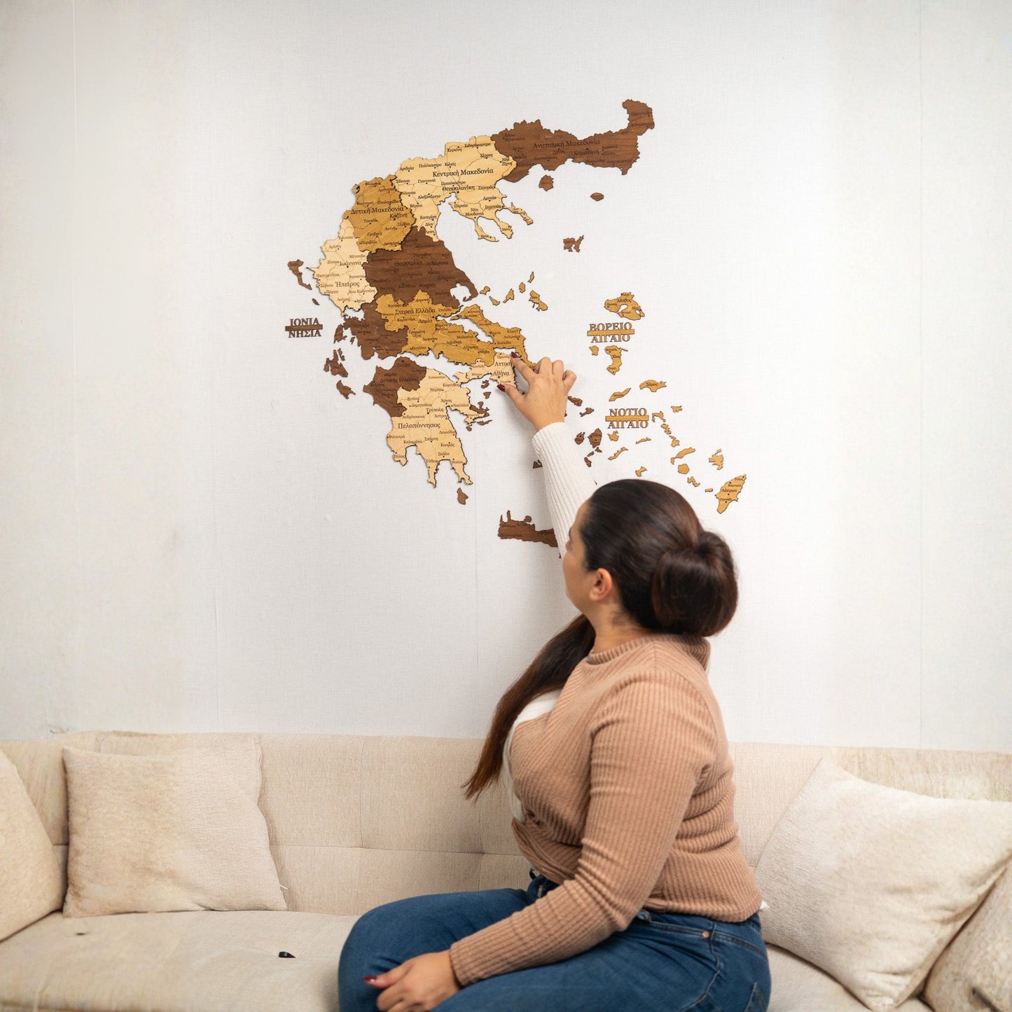 Rustic Wood Map of Greece – Artistic Wall Art for Travelers & Collectors”