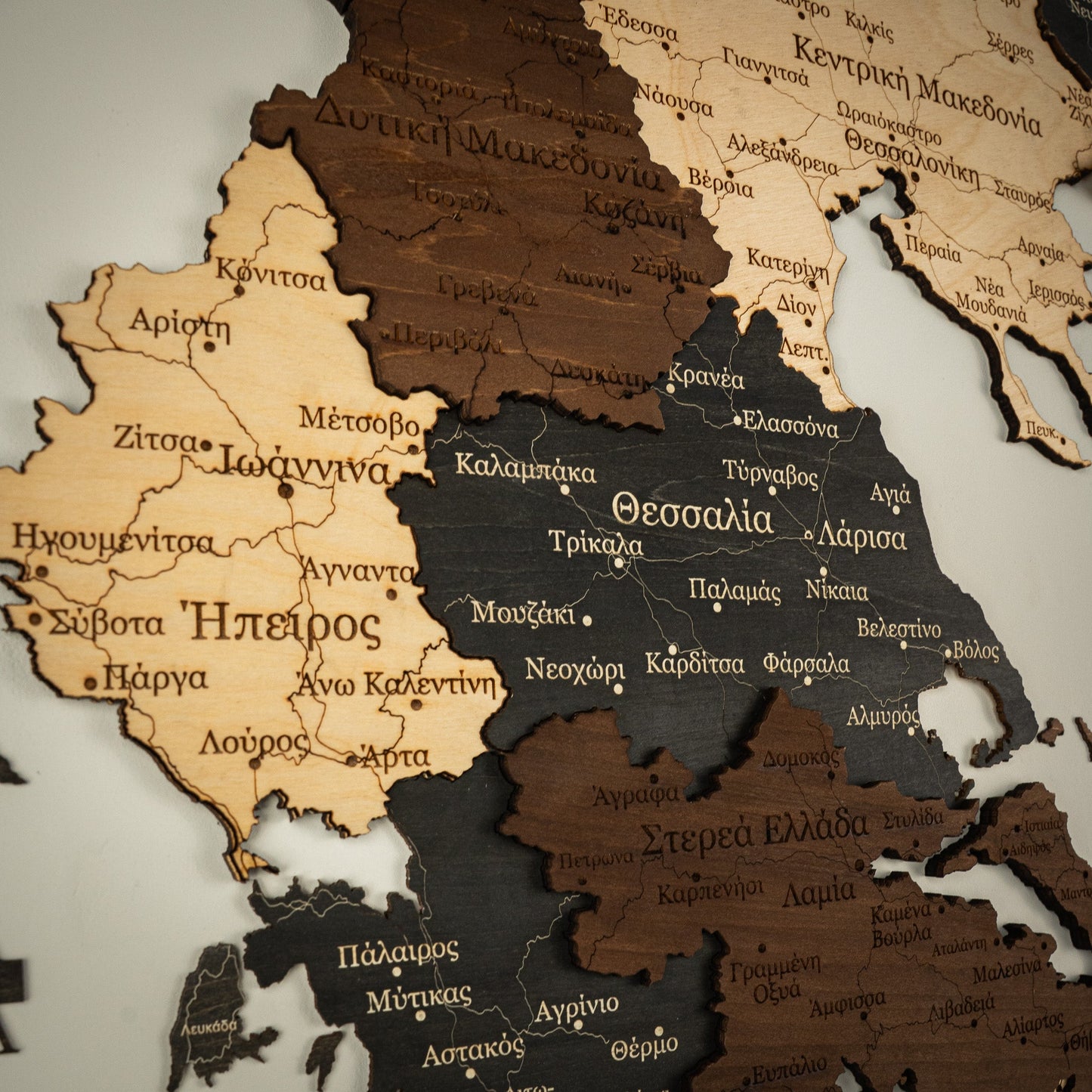 Rustic Wood Map of Greece – Artistic Wall Art for Travelers & Collectors”