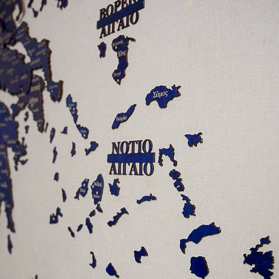 Rustic Wood Map of Greece – Artistic Wall Art for Travelers & Collectors”