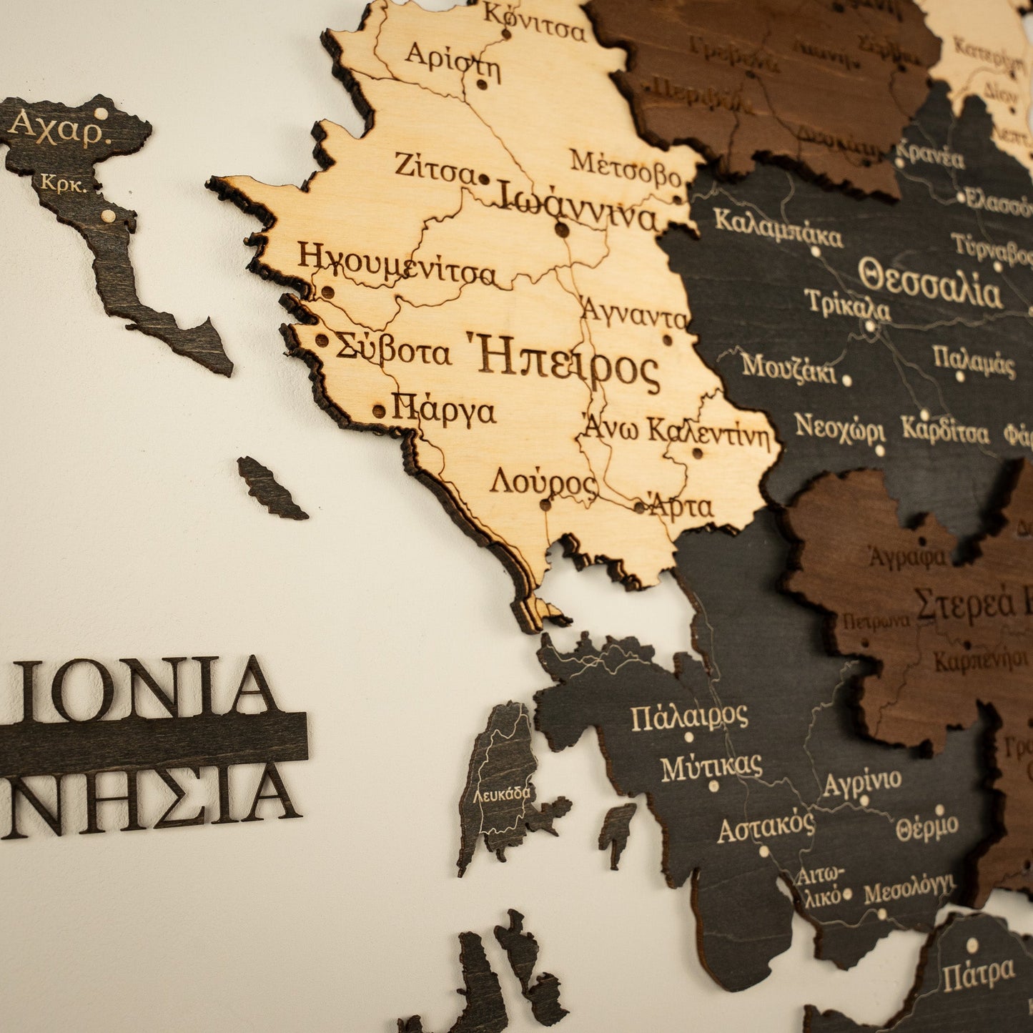 Rustic Wood Map of Greece – Artistic Wall Art for Travelers & Collectors”