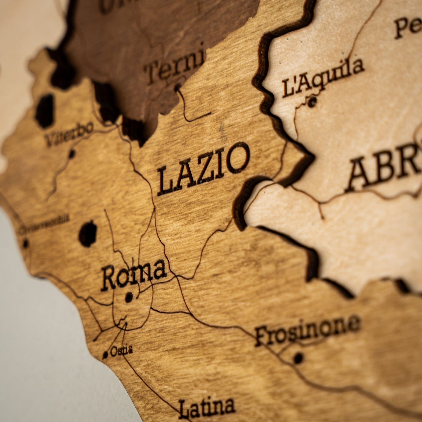Rustic Wood Map of Italy – Artistic Wall Art for Modern Interiors
