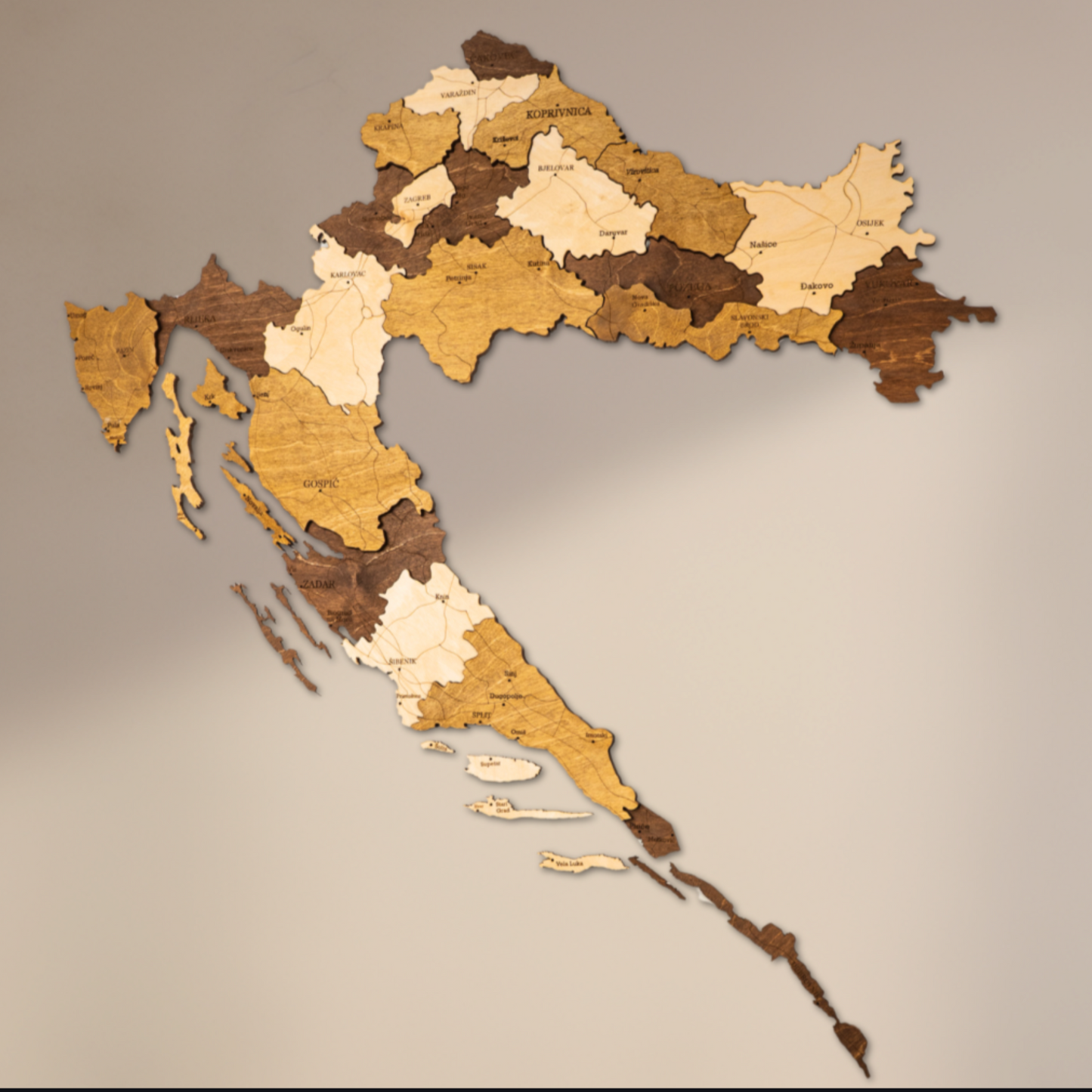 Rustic Wood Map of Croatia – Artistic Wall Art for Modern Interiors