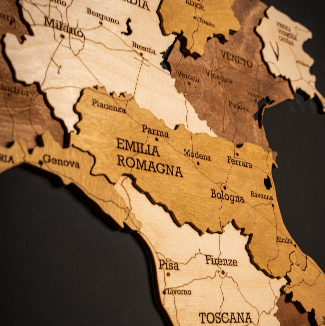 Rustic Wood Map of Italy – Artistic Wall Art for Modern Interiors
