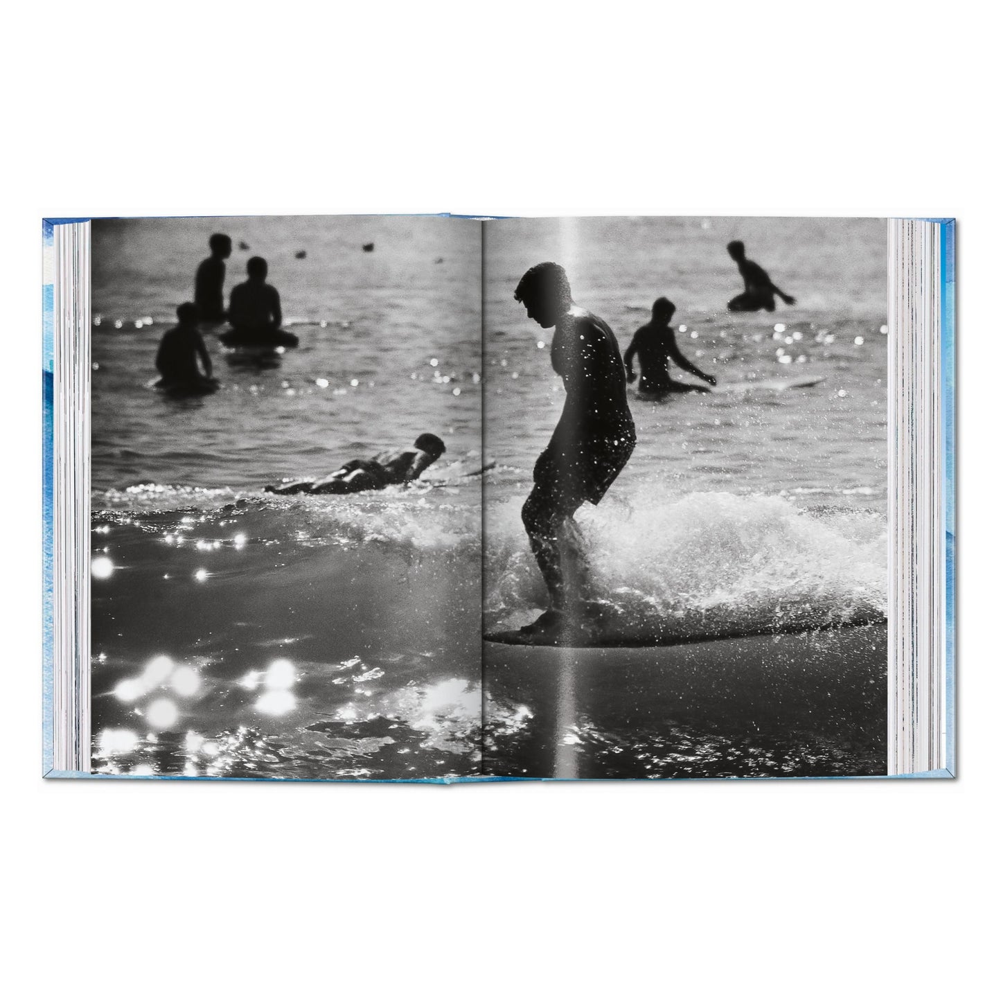 Surfing. 1778–Today. 40th Ed. (English)